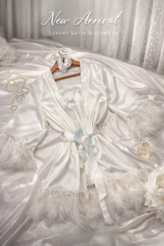 ست عروسک|پیراهن خواب ساتن بندی همراه روبدوشامبر پردار نرم لطیف و لاکچری